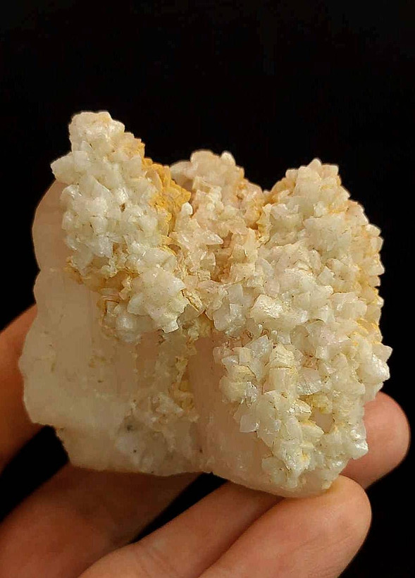 سنگ کلاسترکوارتزباهمرشتی دولومیت،طبیعی وپرانرژیk29