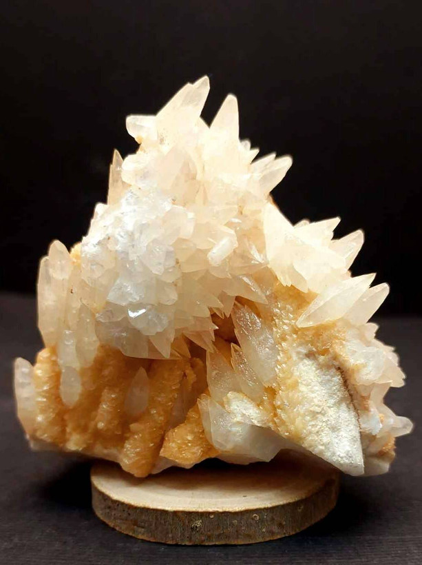 سنگ کلکسیونی کلسیت دندان سگی (میخی)