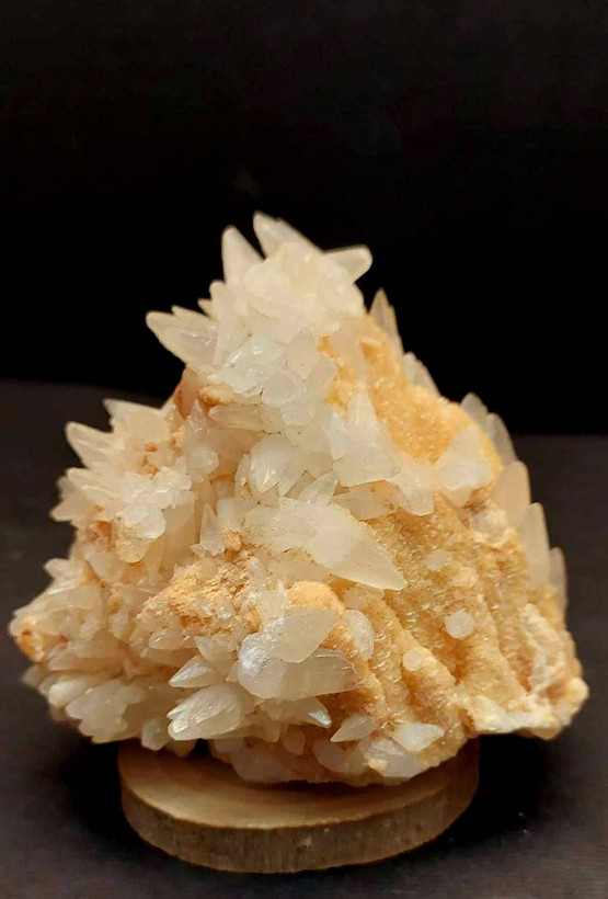 سنگ کلکسیونی کلسیت دندان سگی (میخی)
