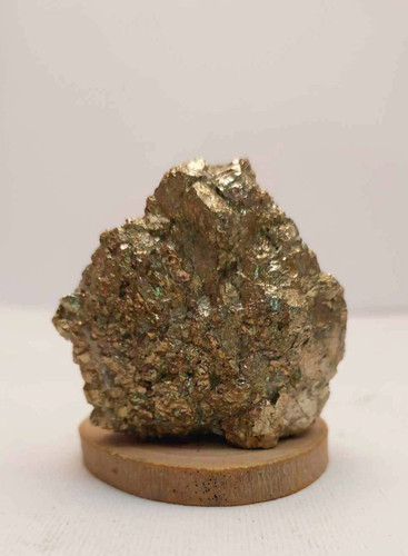 سنگ پیریت طلایی